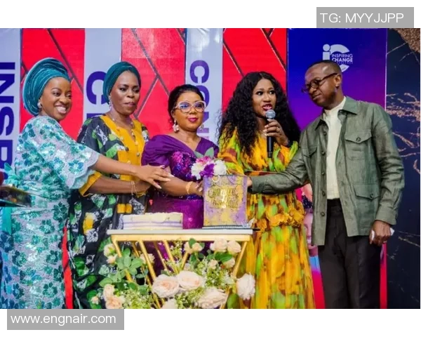 中国与尼日利亚的文化碰撞与交流探讨之旅 中国与尼日利亚的文化碰撞与交流探讨之旅